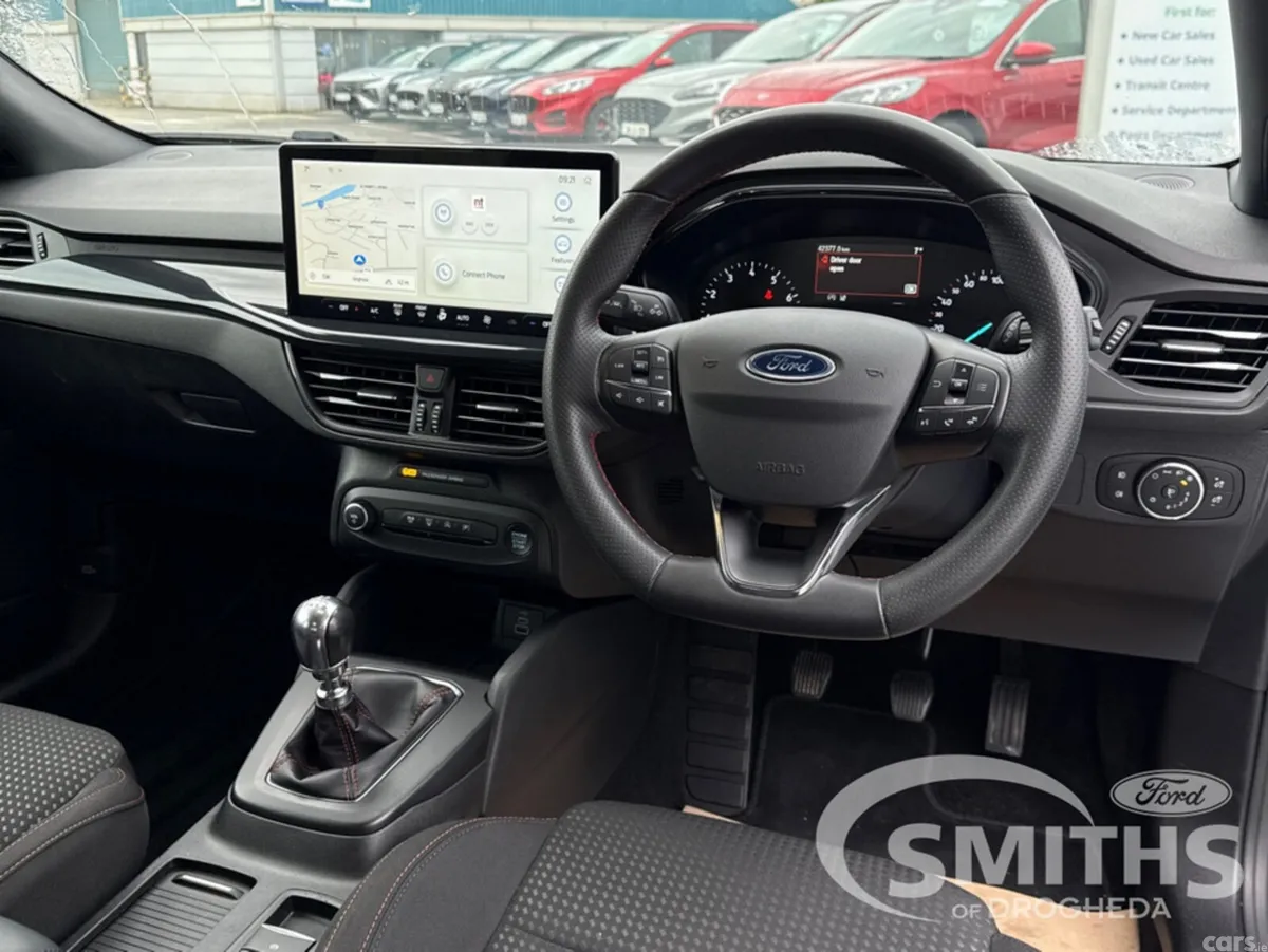 Ford Focus Hatchback, Petrol Hybrid, 2023, White
