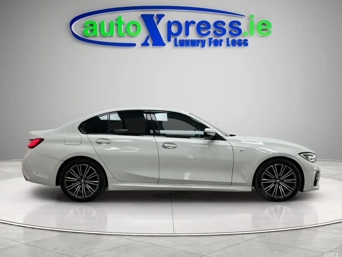 BMW 3-Series Saloon, Diesel, 2019, White