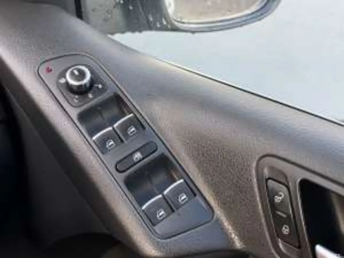 Volkswagen Tiguan SUV, Diesel, 2015, White