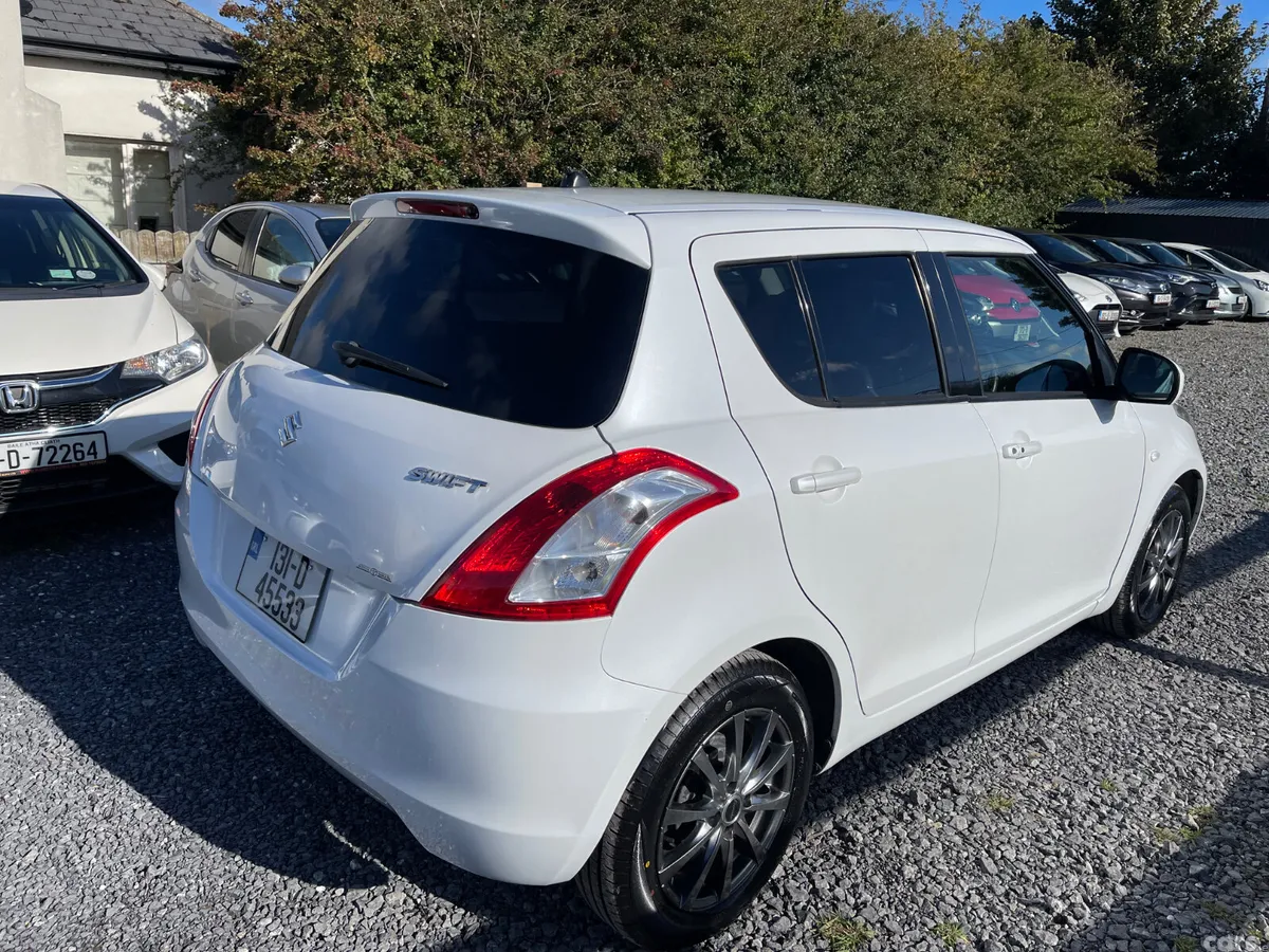 Suzuki Swift Hatchback, Petrol, 2013, White
