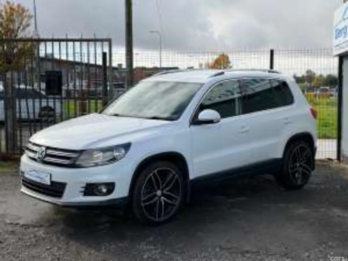 Volkswagen Tiguan SUV, Diesel, 2015, White