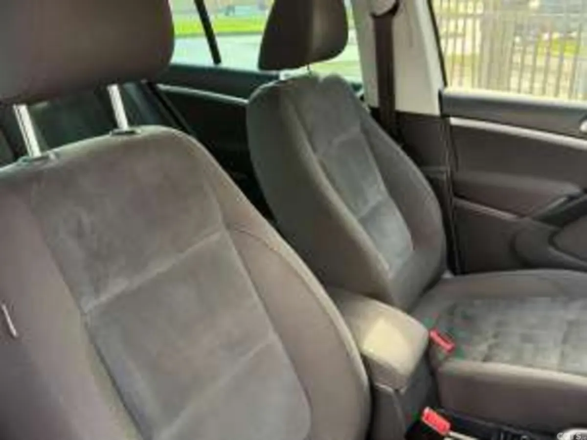Volkswagen Tiguan SUV, Diesel, 2015, White