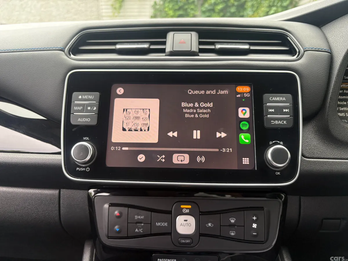 Nissan Leaf Hatchback, Electric, 2022, Grey