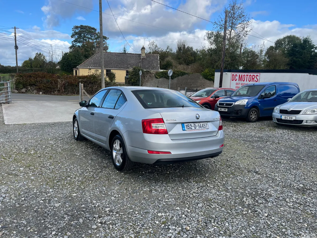 Skoda Octavia Saloon, Diesel, 2015, Silver
