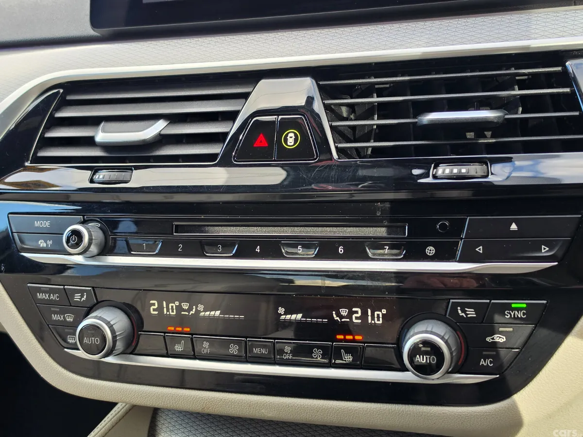 BMW 5-Series Saloon, Petrol Plug-in Hybrid, 2018, Black