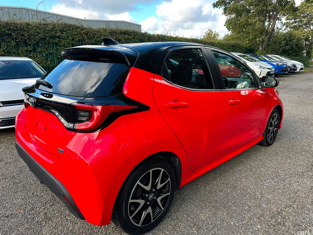 Toyota Yaris Hatchback, Petrol Hybrid, 2021, Red
