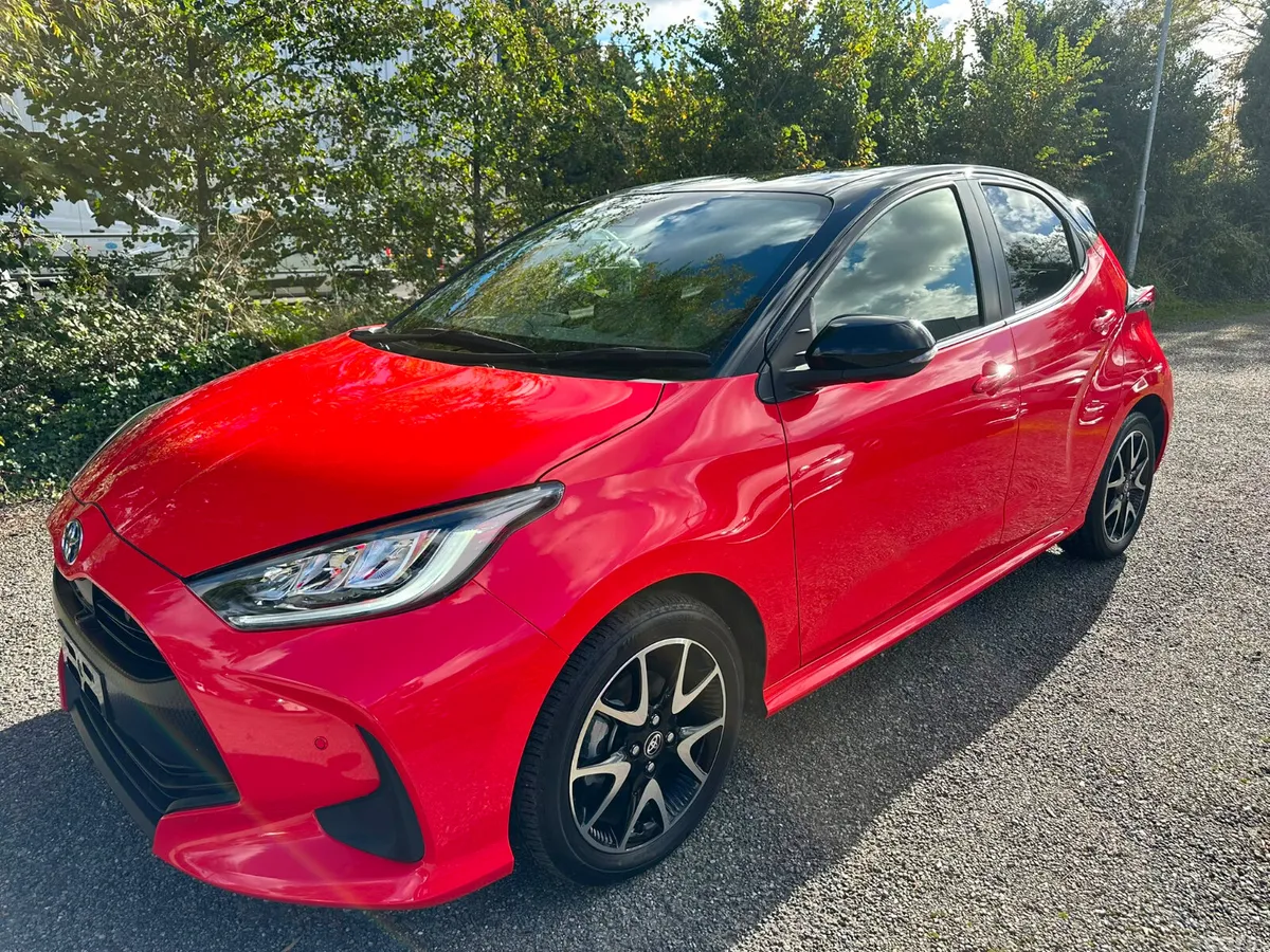 Toyota Yaris Hatchback, Petrol Hybrid, 2021, Red