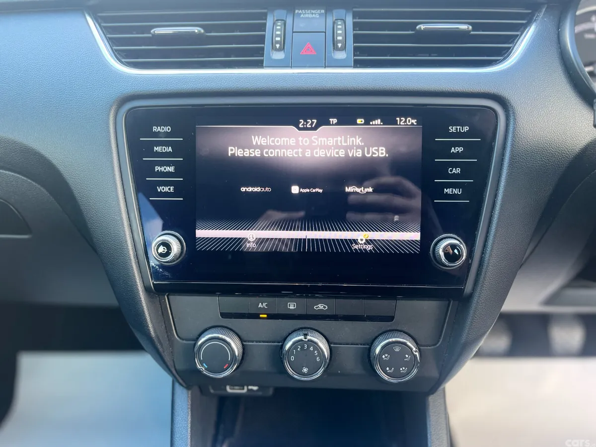 Skoda Octavia Saloon, Petrol, 2019, Black