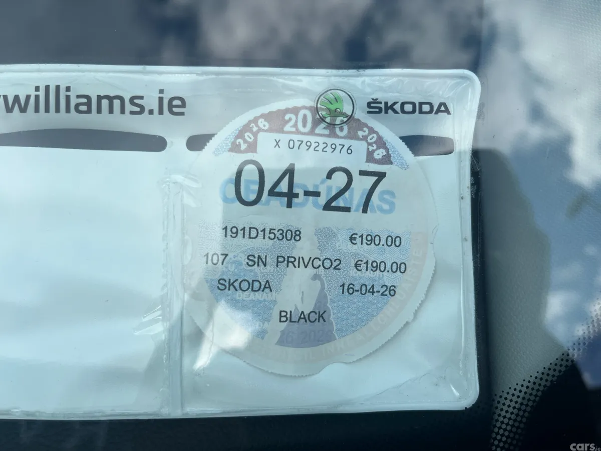 Skoda Octavia Saloon, Petrol, 2019, Black