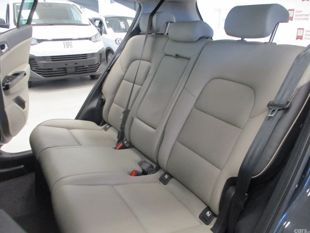 Kia Sportage SUV, Diesel Hybrid, 2021, Black