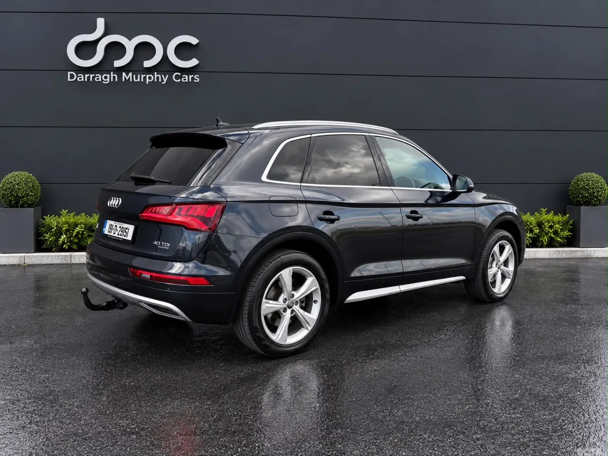Audi Q5 SUV, Diesel, 2019, Blue