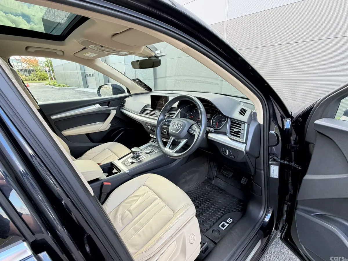 Audi Q5 SUV, Diesel, 2019, Blue