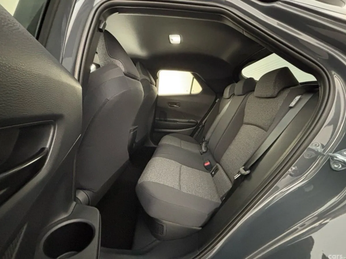 Toyota C-HR SUV, Petrol Hybrid, 2027, 