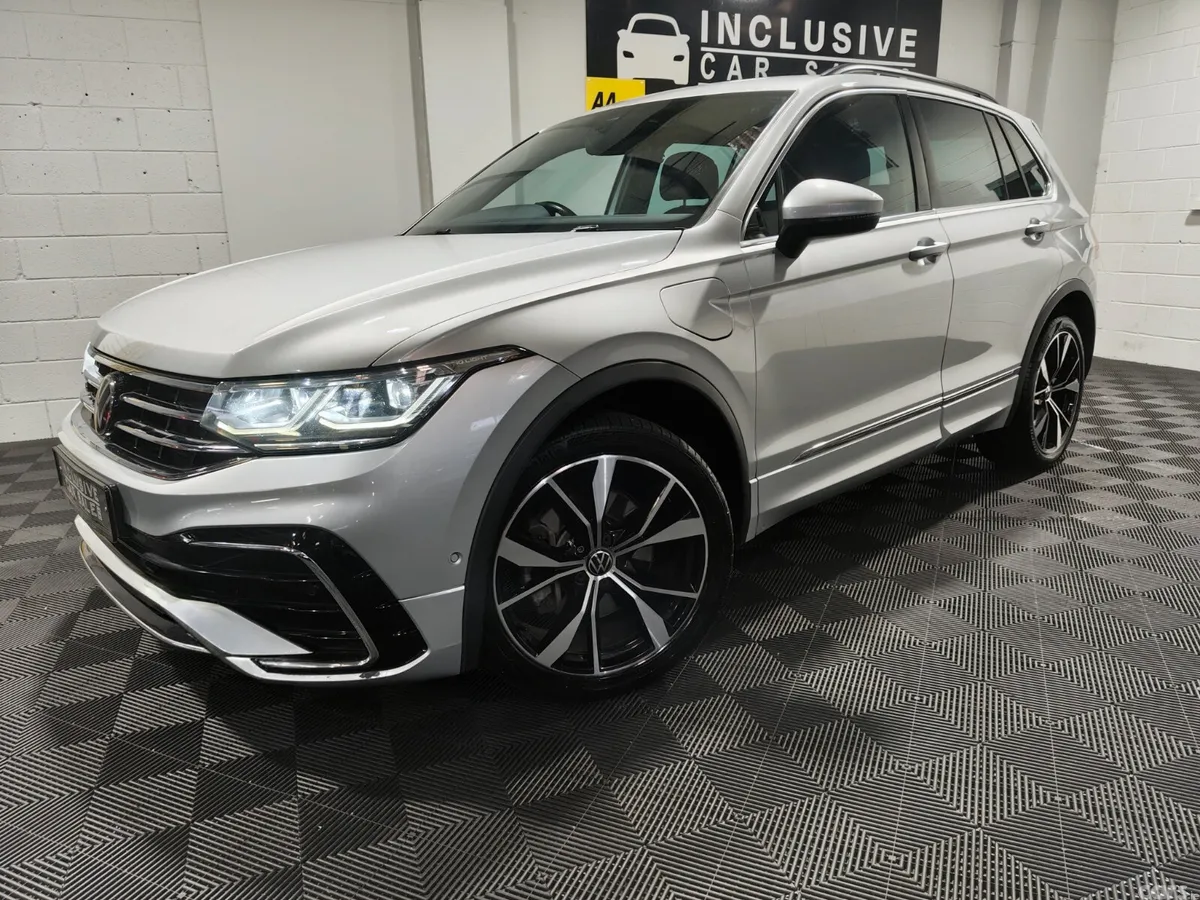Volkswagen Tiguan SUV, Petrol Hybrid, 2023, Silver