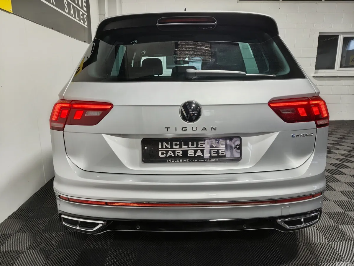 Volkswagen Tiguan SUV, Petrol Hybrid, 2023, Silver