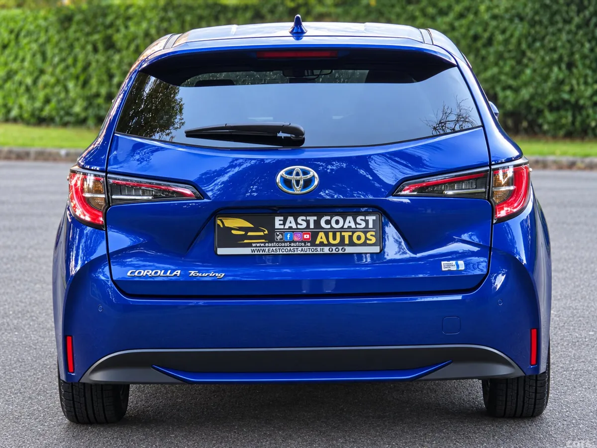 Toyota Corolla Estate, Petrol Hybrid, 2021, Blue