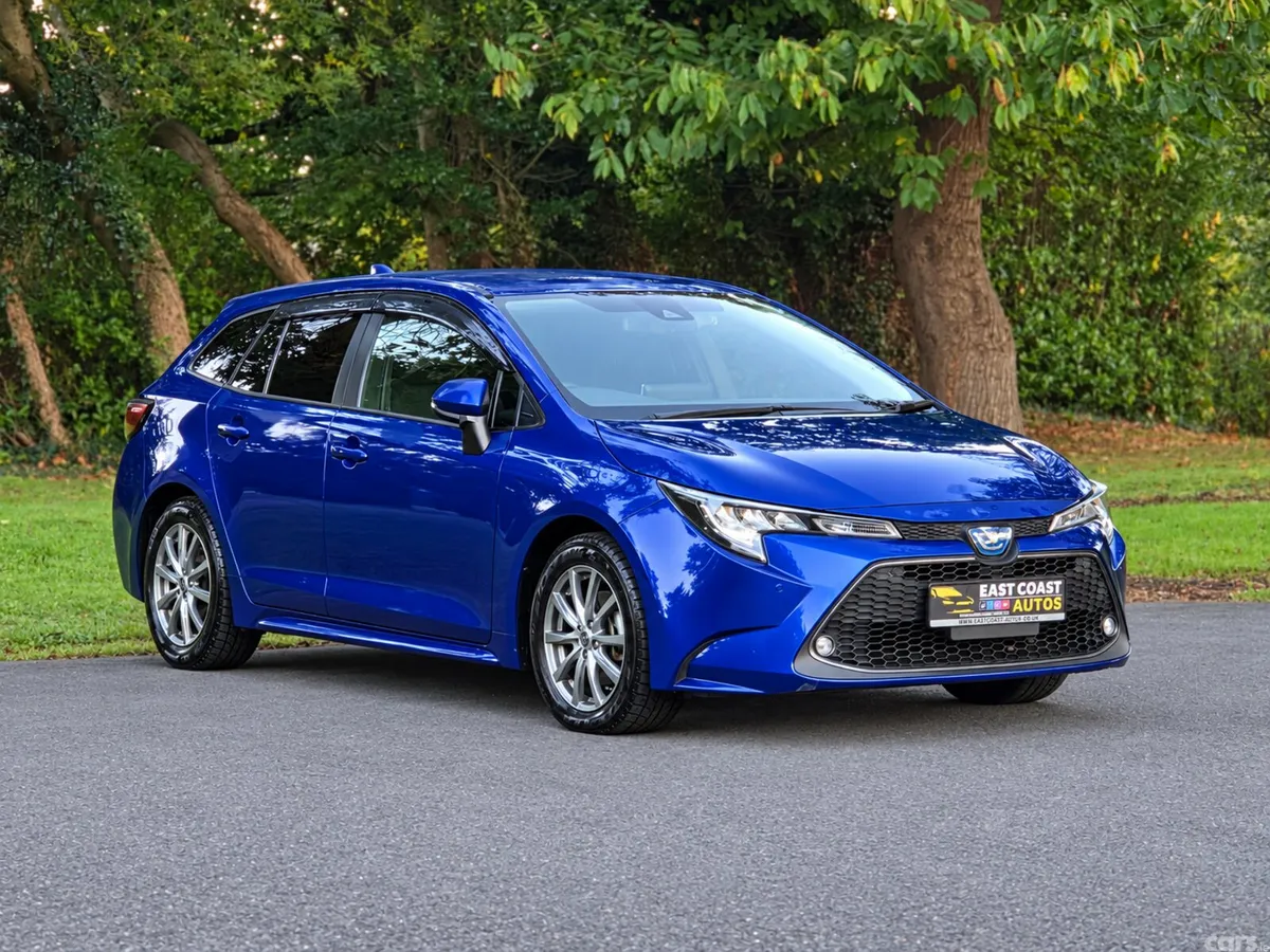 Toyota Corolla Estate, Petrol Hybrid, 2021, Blue