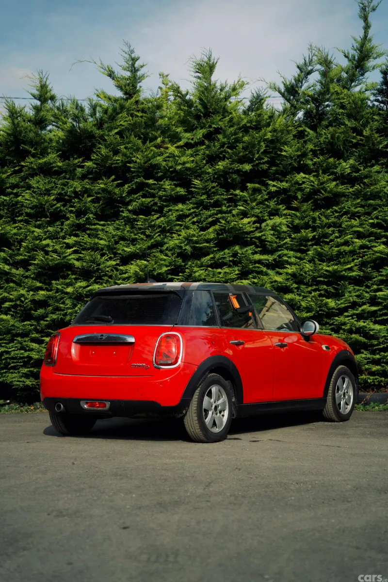 Mini Cooper Hatchback, Diesel, 2018, Red