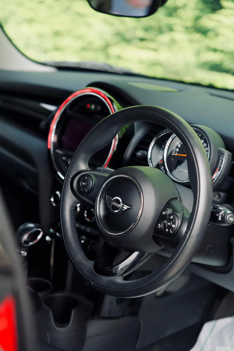 Mini Cooper Hatchback, Diesel, 2018, Red