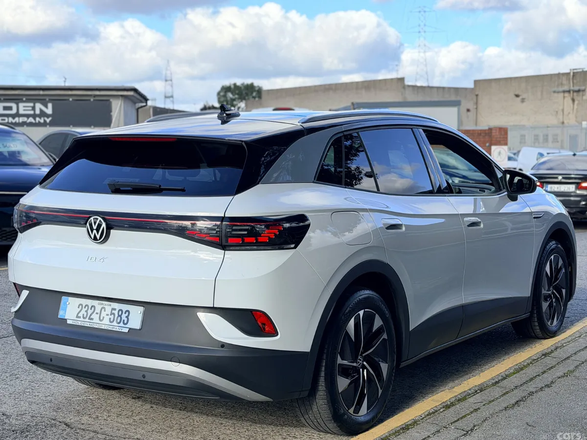 Volkswagen ID.4 Estate, Electric, 2023, White
