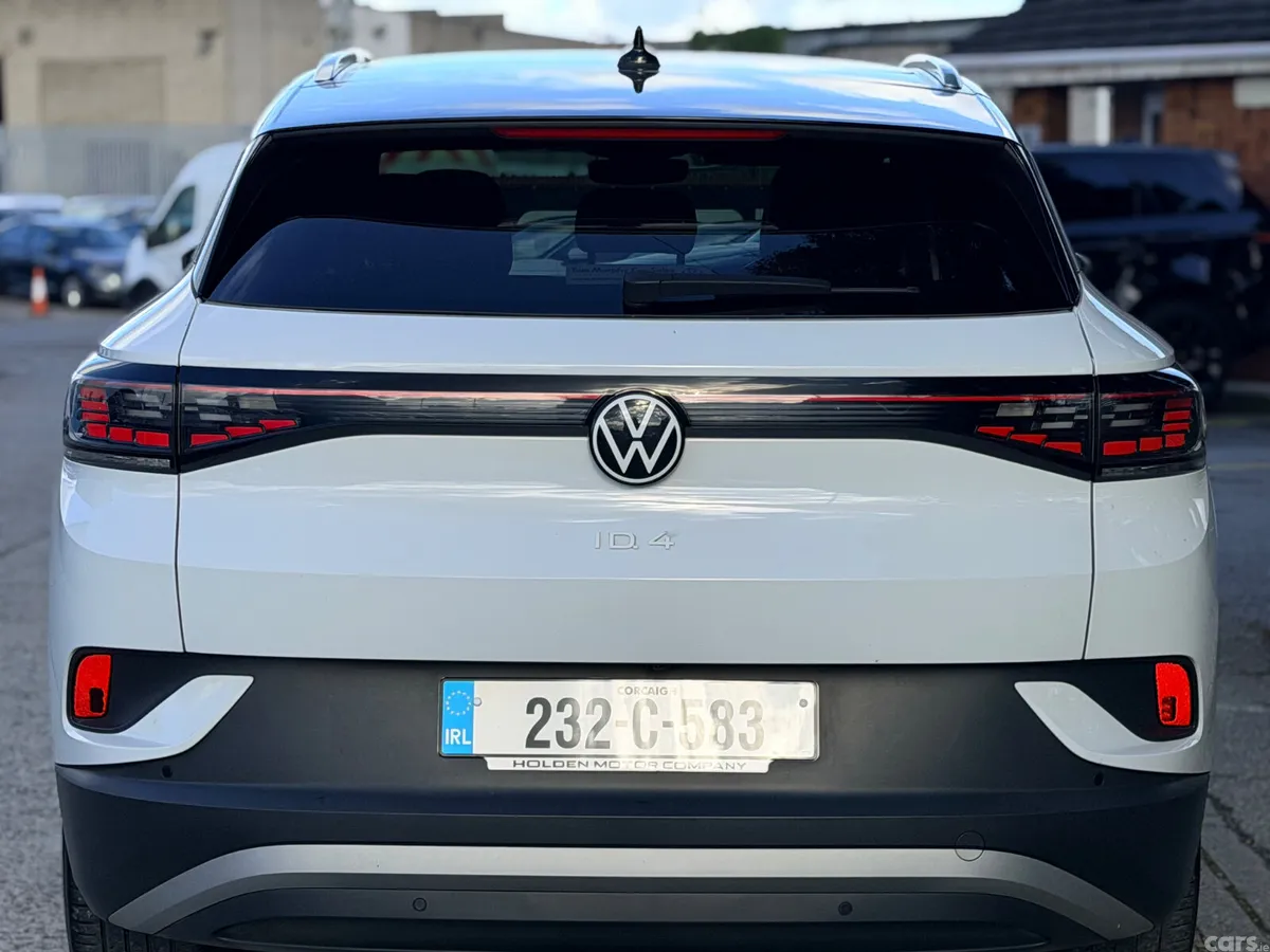 Volkswagen ID.4 Estate, Electric, 2023, White