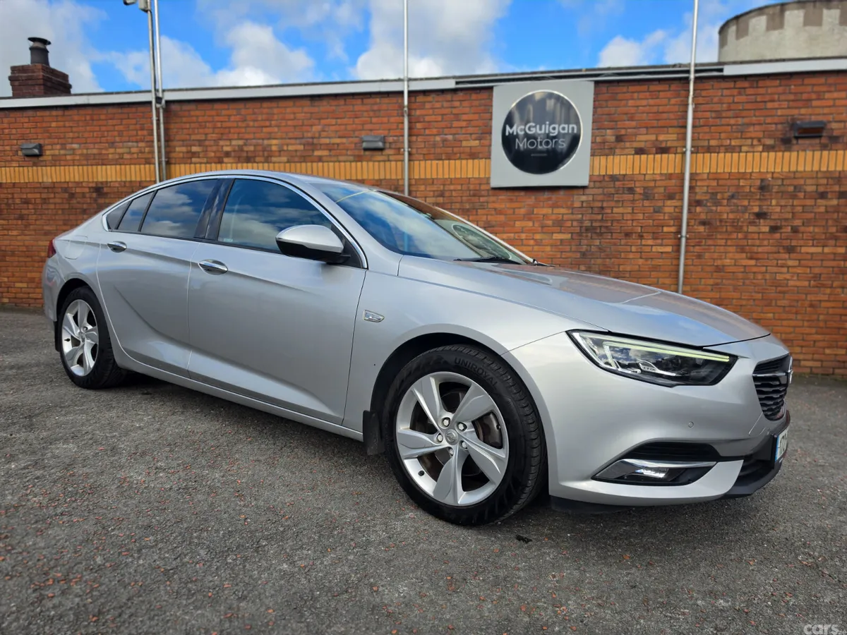 Opel Insignia Hatchback, Diesel, 2017, Grey
