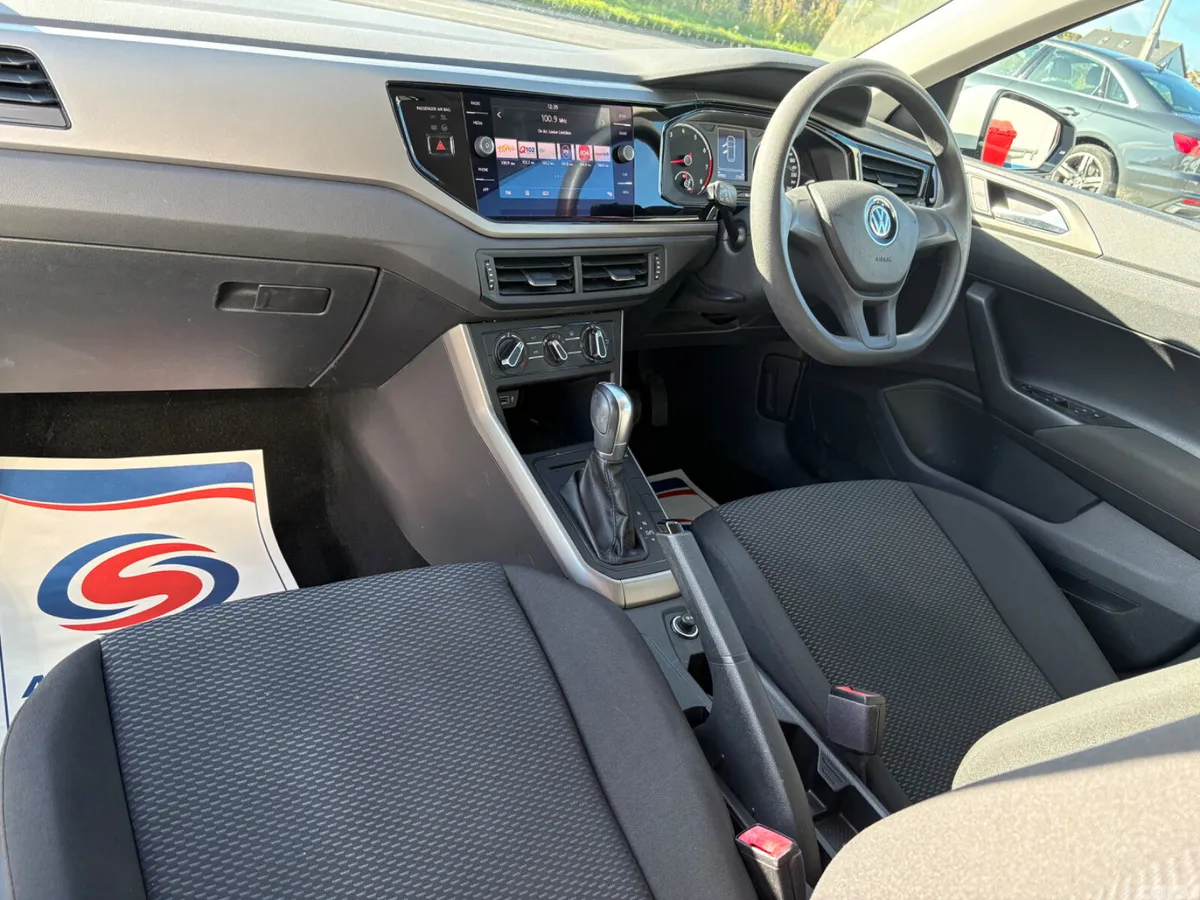 Volkswagen Polo Hatchback, Petrol, 2018, White