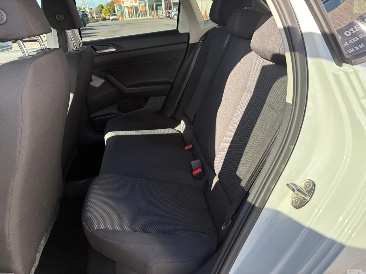 Volkswagen Polo Hatchback, Petrol, 2018, White