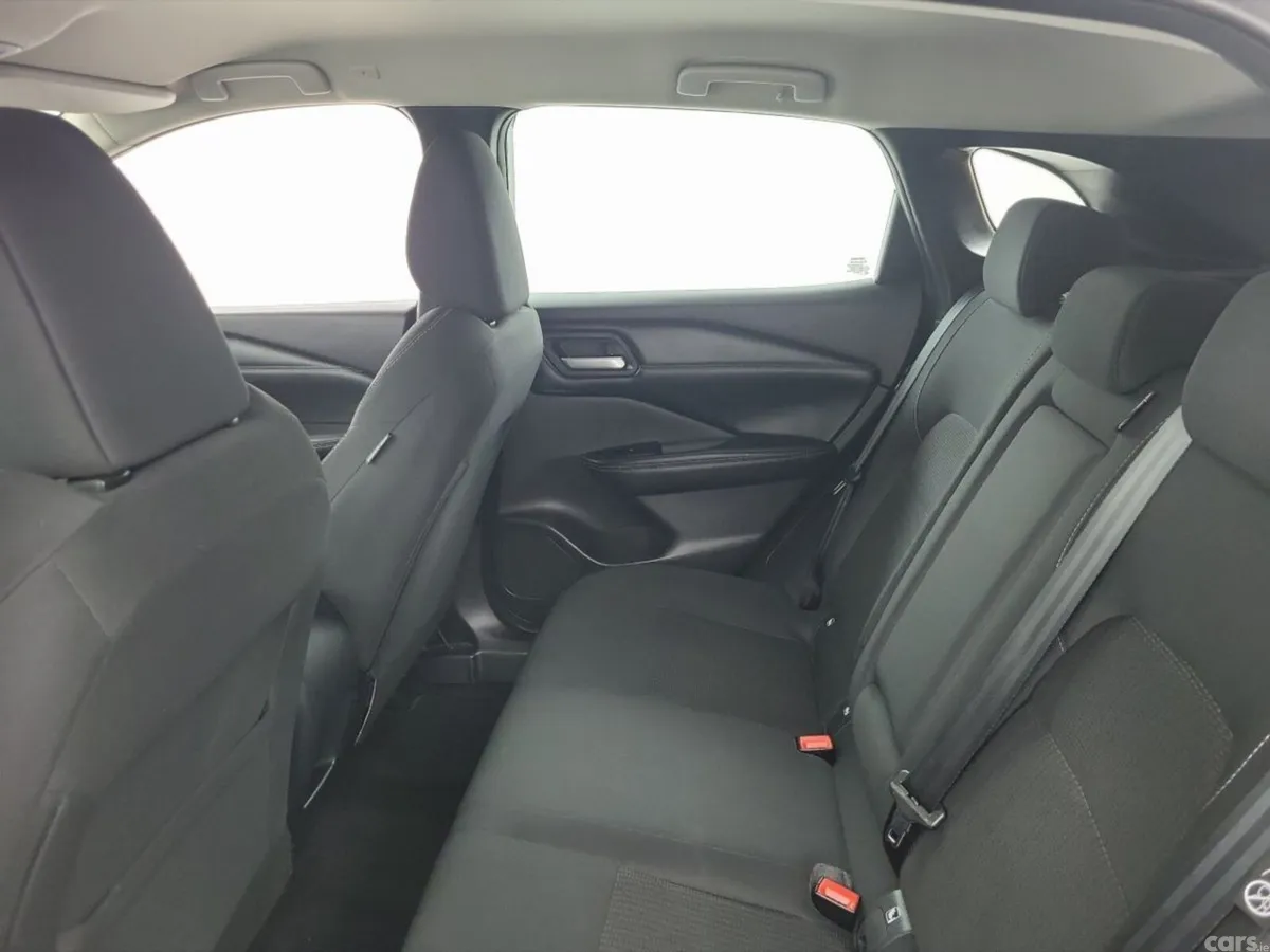 Nissan Qashqai MPV, Petrol, 2024, Grey
