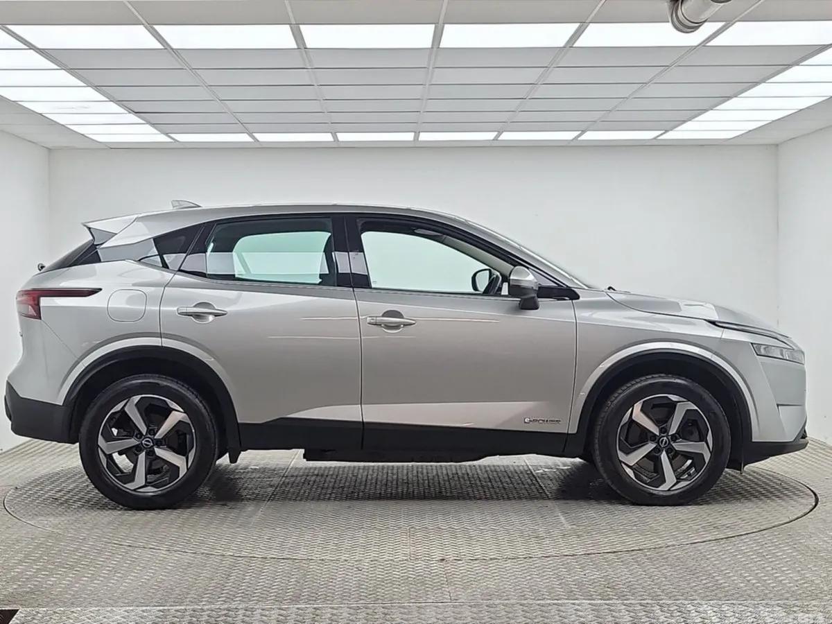 Nissan Qashqai MPV, Petrol, 2024, Grey
