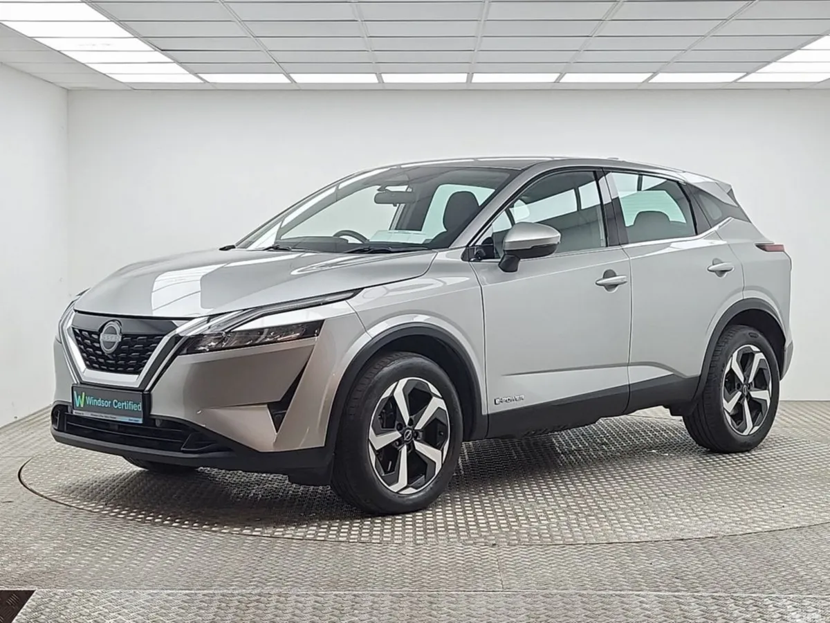 Nissan Qashqai MPV, Petrol, 2024, Grey