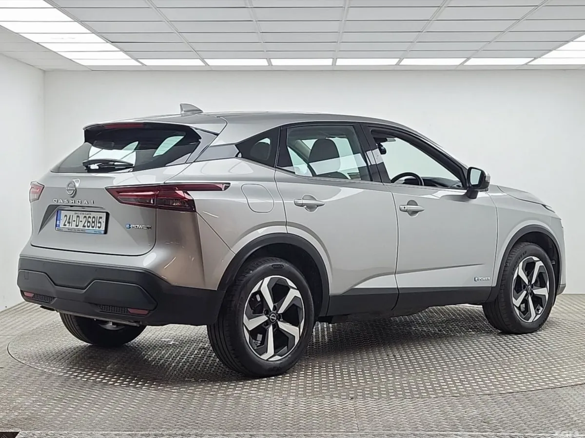 Nissan Qashqai MPV, Petrol, 2024, Grey