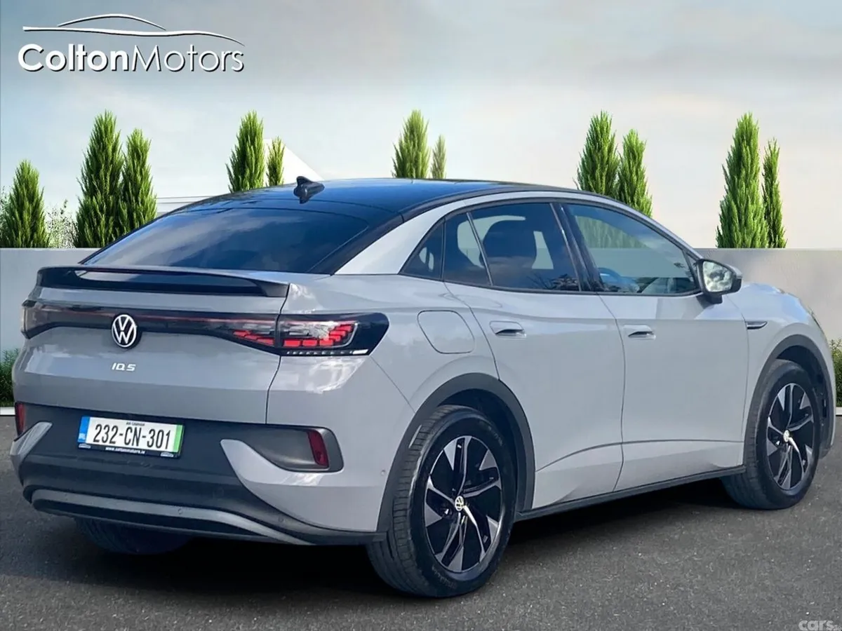 Volkswagen ID.5 Saloon, Electric, 2023, Grey