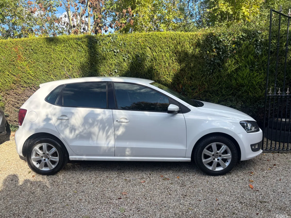 Volkswagen Polo Hatchback, Diesel, 2013, White