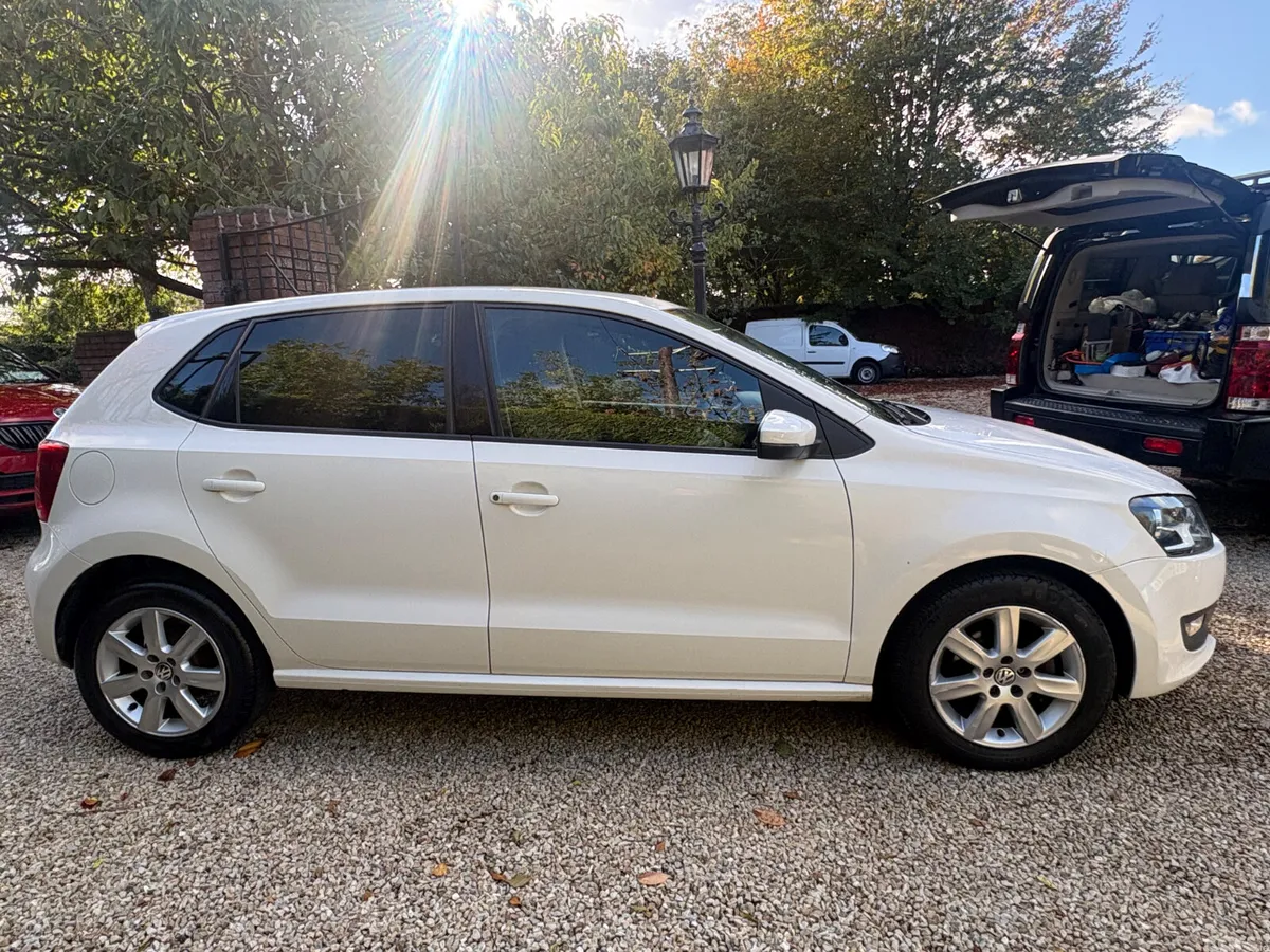 Volkswagen Polo Hatchback, Diesel, 2013, White