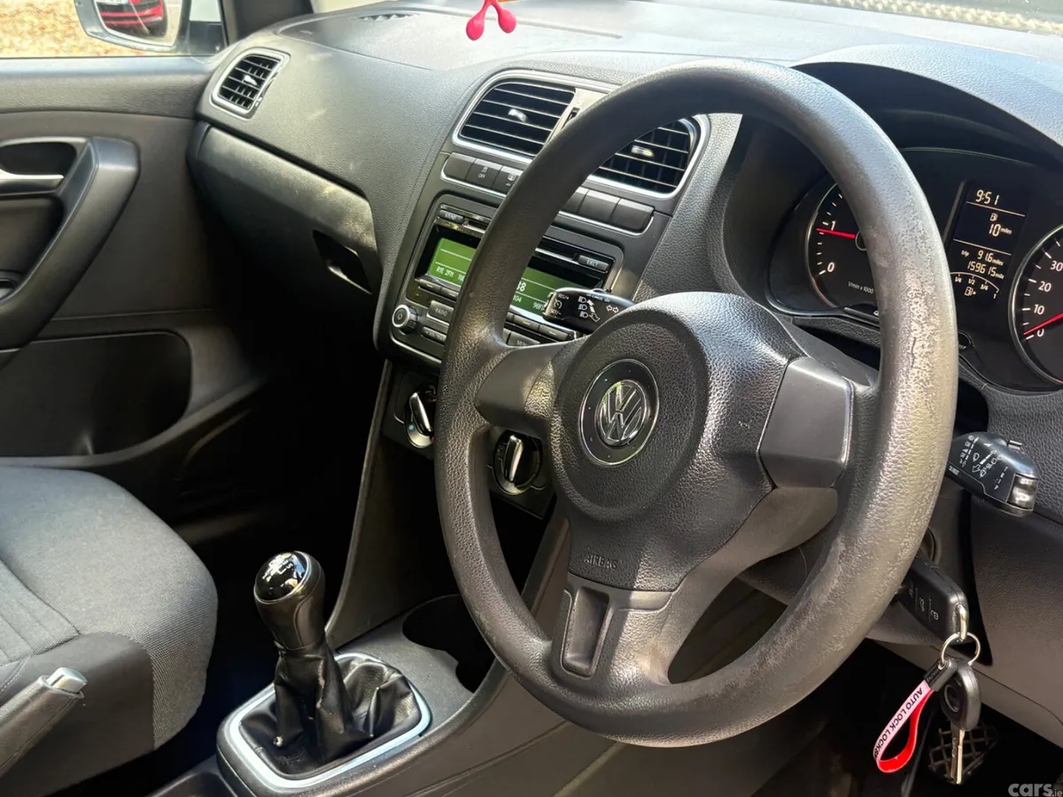 Volkswagen Polo Hatchback, Diesel, 2013, White