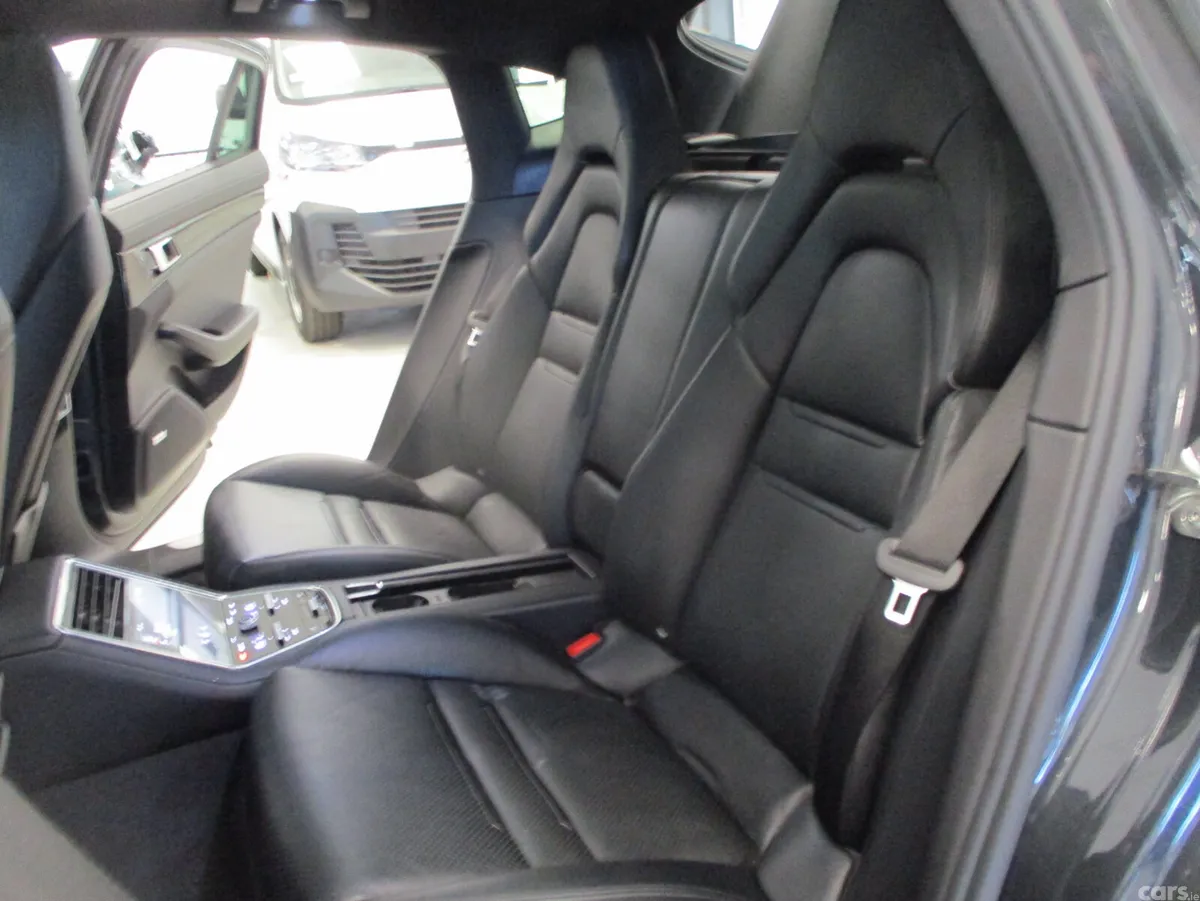Porsche Panamera Hatchback, Petrol Plug-in Hybrid, 2017, Grey