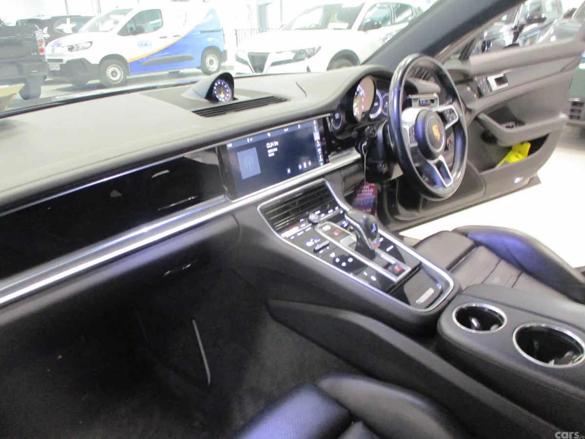 Porsche Panamera Hatchback, Petrol Plug-in Hybrid, 2017, Grey