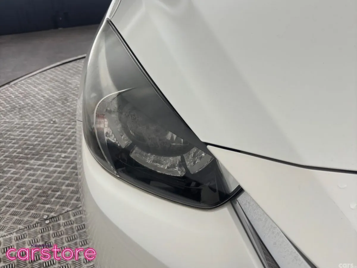 Mazda Mazda2 Saloon, Petrol, 2020, White