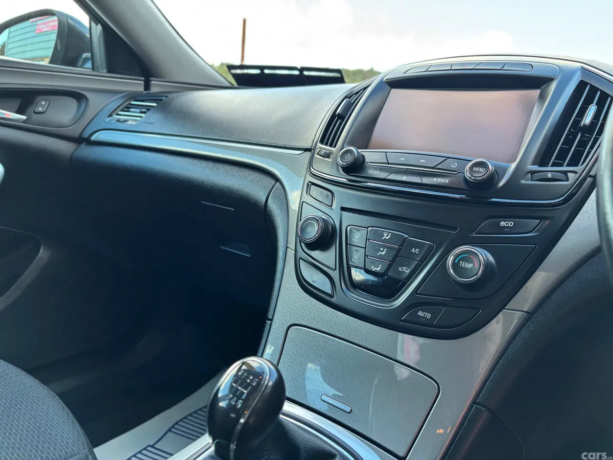 Opel Insignia Hatchback, Diesel, 2015, Black
