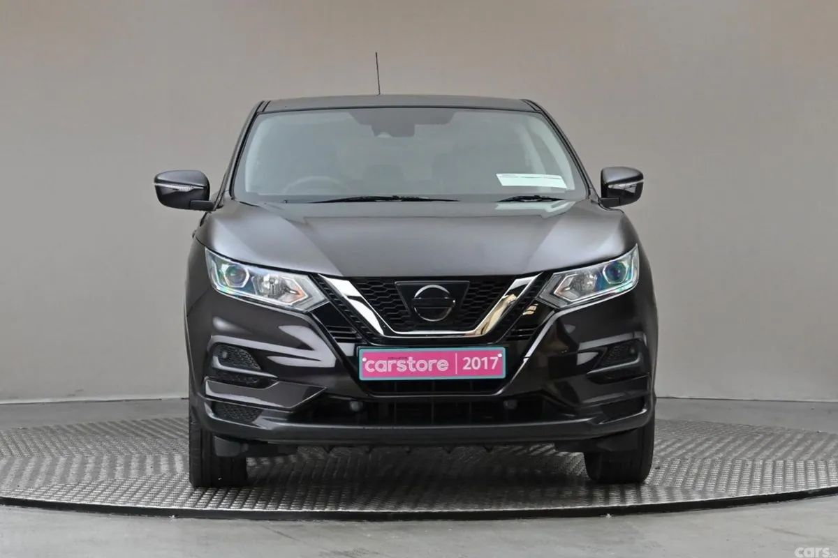 Nissan Qashqai SUV, Diesel, 2017, Black