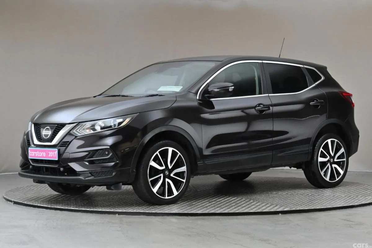 Nissan Qashqai SUV, Diesel, 2017, Black