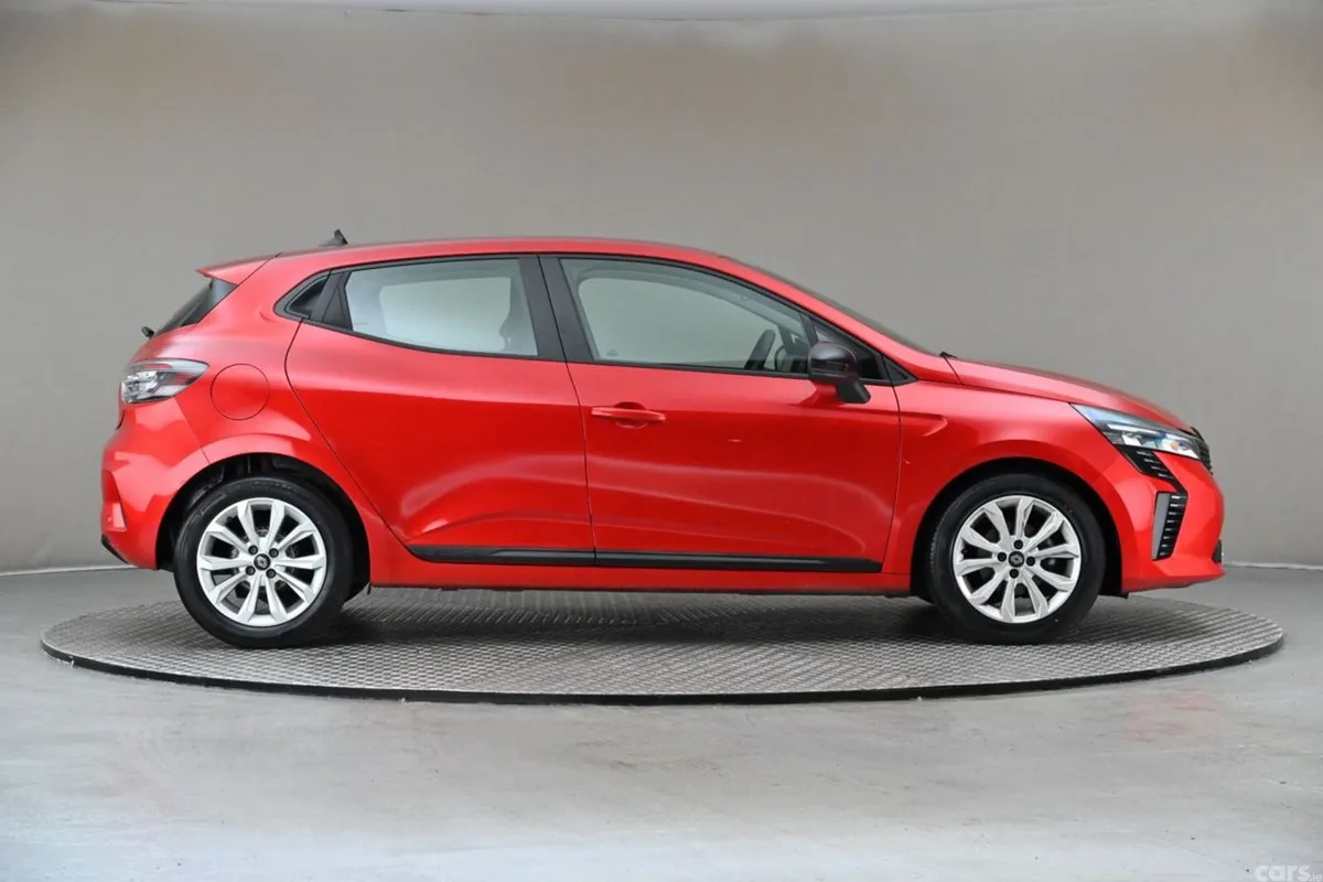Renault Clio Hatchback, Petrol, 2024, Red