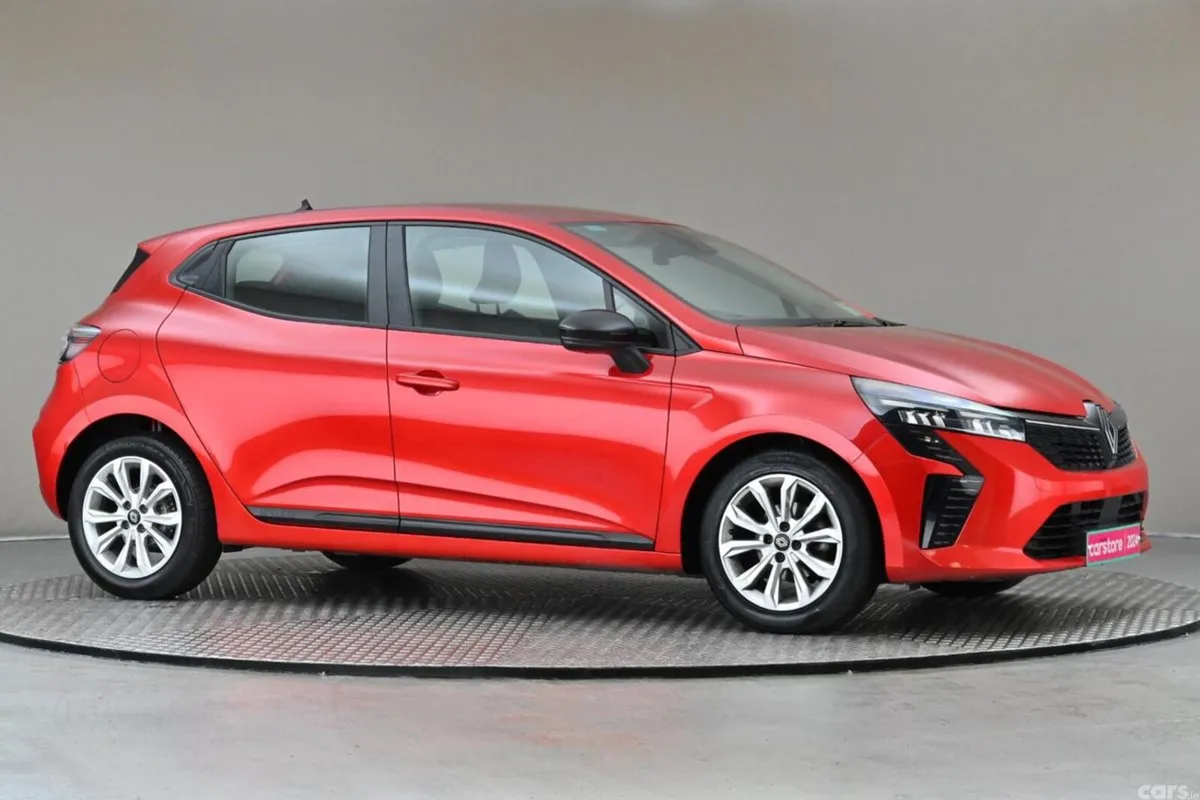 Renault Clio Hatchback, Petrol, 2024, Red