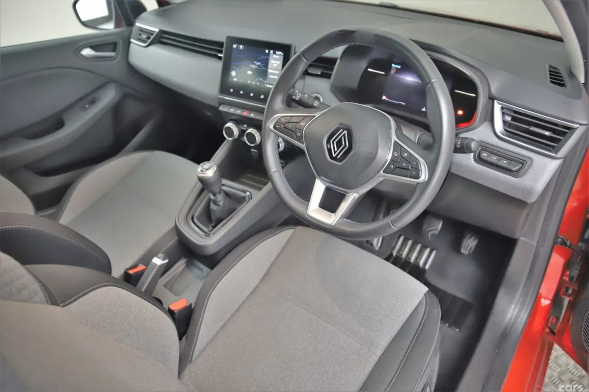 Renault Clio Hatchback, Petrol, 2024, Red