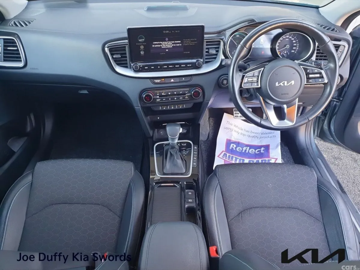 Kia XCeed Hatchback, Petrol Plug-in Hybrid, 2024, Grey