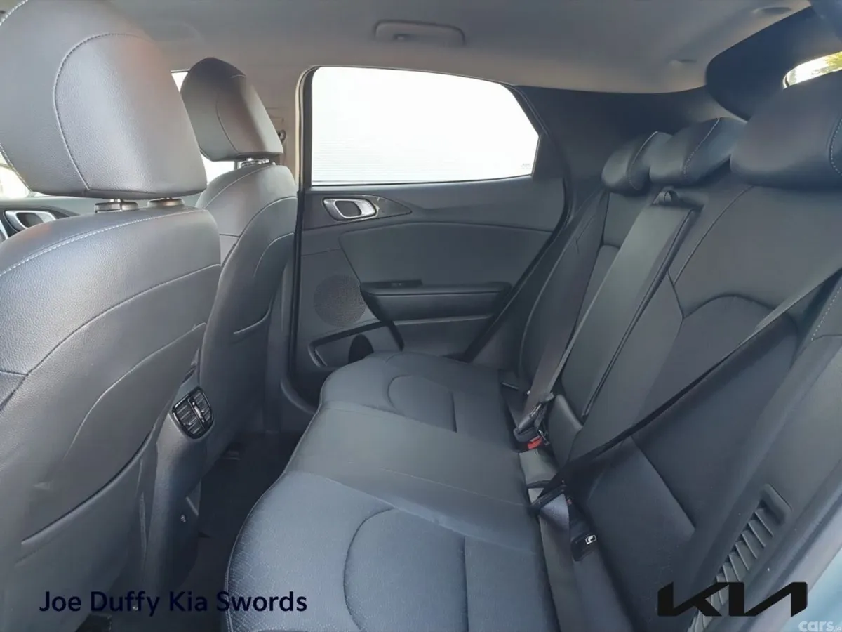Kia XCeed Hatchback, Petrol Plug-in Hybrid, 2024, Grey