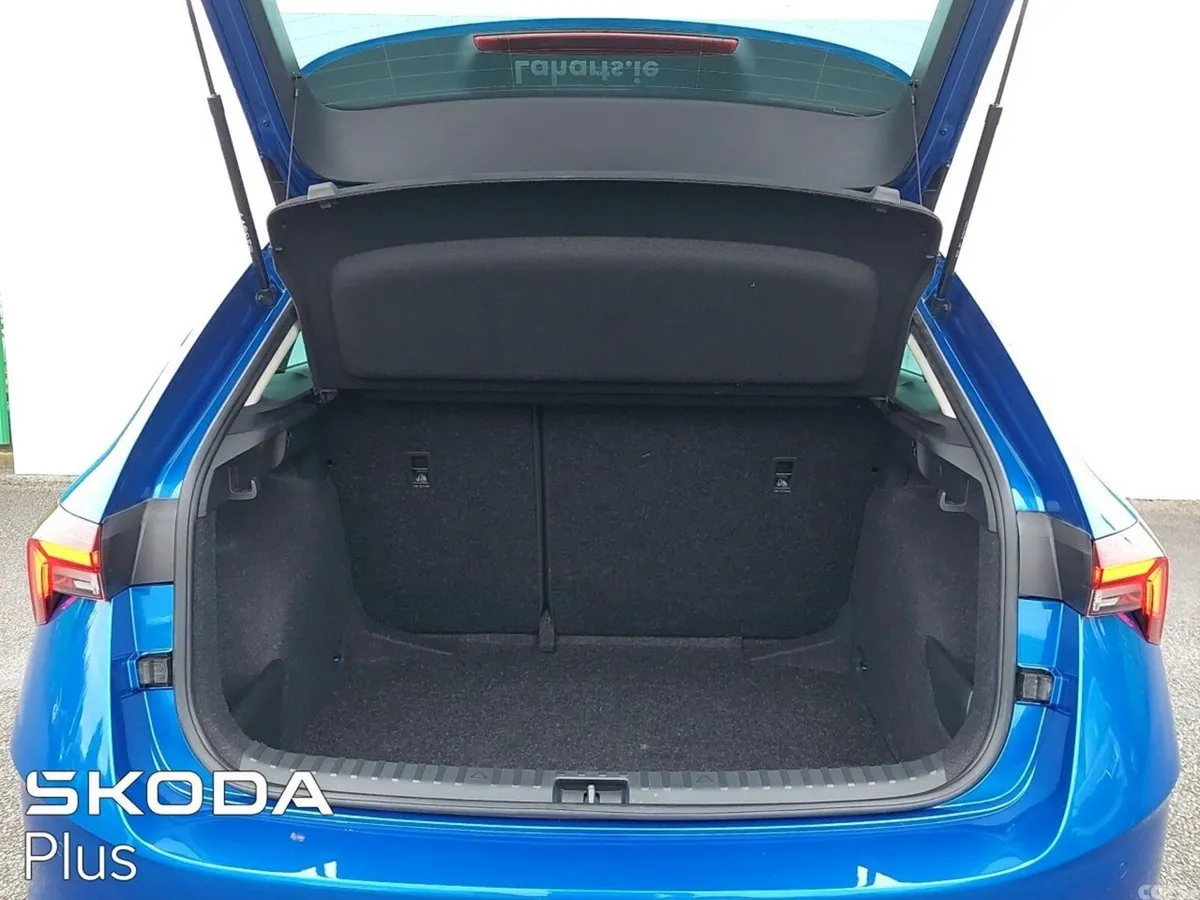 Skoda Scala Hatchback, Petrol, 2026, Blue