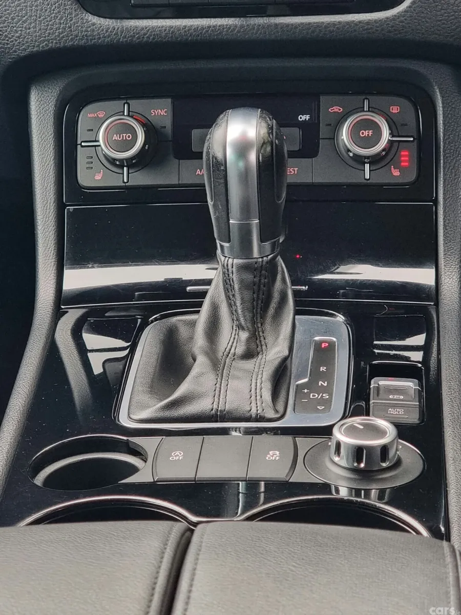 Volkswagen Touareg SUV, Diesel, 2013, Silver