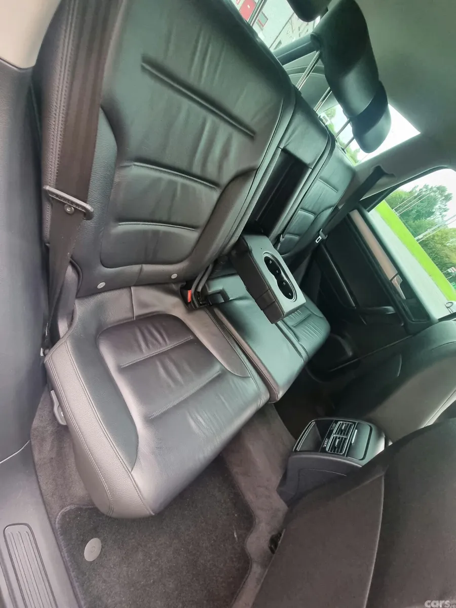Volkswagen Touareg SUV, Diesel, 2013, Silver